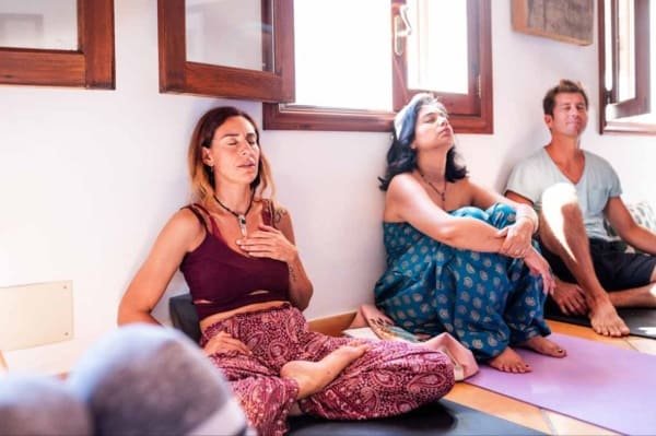 shamani meditando lanzarote